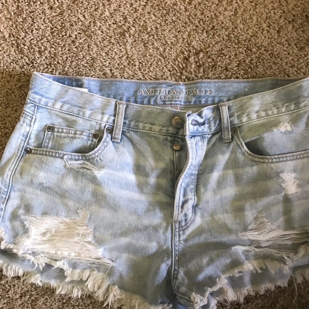 American Eagle women’s shorts
